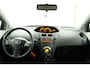Toyota Yaris 1.3 VVTi Aspiration | Automaat | Airco | Trekhaak | Radio CD speler |