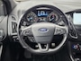 Ford Focus Wagon 1.5 Titanium 182 pk | 2de eigenaar | Bi-xenon | Camera | Stuur- en stoelverwarming | 18'' velgen | Zéér netjes!