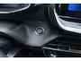 Peugeot 208 1.2T Allure Pack 100pk | Navigatie | Adaptive Cruise Control | Stoelverwarming | Climate Control | Achteruitrijcamera | LED koplampen | 3D Cockpit | 16'' Lichtmetalen velgen | Apple Carplay & Android Auto