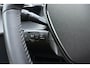 Peugeot 208 1.2T Allure Pack 100pk | Navigatie | Adaptive Cruise Control | Stoelverwarming | Climate Control | Achteruitrijcamera | LED koplampen | 3D Cockpit | 16'' Lichtmetalen velgen | Apple Carplay & Android Auto