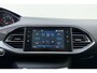 Peugeot 308 SW 1.2 PureTech Blue Lease Premium Trekhaak | Apple carplay/Android auto | Achteruitrijcamera | Keyless entry | Panorama dak | Lichtmetalen velgen |