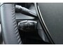 Peugeot e-2008 EV Allure Pack 50 kWh | Apple carplay/Android auto | Automatische airco | Cruise control | Lichtmetalen velgen 17'' | Parkeersensoren |