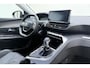 Peugeot 3008 1.2 PureTech Allure | Apple carplay/Android auto | Achteruitrijcamera | Cruise control | Navigatie | Licht metalen velgen 17'' |