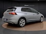 Volkswagen Golf 1.5 eHybrid Style | Camera | Side Assist | ERGO Stoel | ACC | Spiegelpakket | Getint Glas | 17'' |