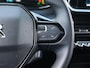 Peugeot e-2008 EV Active 50 kWh 136pk | Navigatie | Donder getint glas | PDC A | Achteruitrij Camera |