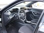 Peugeot e-2008 EV Active 50 kWh 136pk | Navigatie | Donder getint glas | PDC A | Achteruitrij Camera |