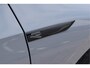 Volkswagen Golf 2.0 TSI 191 PK 3x R-Line Nardo Grey Winter pakket | Zéér netjes | Open dak | Keyless | Sfeerverlichting | Carplay | Stoel- & stuurverwarming | DAB