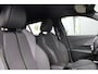 Peugeot e-2008 EV GT Avantage 54 kWh | Navigatie | Camera voor + achter | Fase 3 laden | NL auto | 12.500km | Apple carplay |