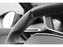 Peugeot e-2008 EV GT Avantage 54 kWh | Navigatie | Camera voor + achter | Fase 3 laden | NL auto | 12.500km | Apple carplay |
