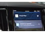 Volvo XC60 T6 Hybride AWD Plus Dark LONG RANGE | Panoramadak | Camera | Trekhaak | Pilot-Assist | Memory stoelen |