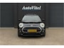 MINI Cooper 5-Deurs 1.5 Dalston JCW pakket | Panodak | Kuipstoelen | Sfeerverlichting | Stoelverwarming