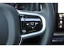 Volvo XC60 T6 350PK Plug-in hybrid AWD Plus Dark | Adaptive Cruise & Pilot Assist | Panoramisch Schuif-/Kanteldak | 360 Camera | Head-Up Display | Stoelverwarming voor & achter | Stuurverwarming | Semi Elektr. Trekhaak | Elektr. Achterklep | Premium Harman/Kardon Audio |