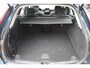 Volvo XC60 T6 350PK Plug-in hybrid AWD Plus Dark | Adaptive Cruise & Pilot Assist | Panoramisch Schuif-/Kanteldak | 360 Camera | Head-Up Display | Stoelverwarming voor & achter | Stuurverwarming | Semi Elektr. Trekhaak | Elektr. Achterklep | Premium Harman/Kardon Audio |