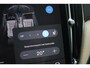 Volvo XC60 T6 350PK Plug-in hybrid AWD Plus Dark | Adaptive Cruise & Pilot Assist | Panoramisch Schuif-/Kanteldak | 360 Camera | Head-Up Display | Stoelverwarming voor & achter | Stuurverwarming | Semi Elektr. Trekhaak | Elektr. Achterklep | Premium Harman/Kardon Audio |