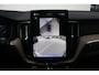 Volvo XC60 T6 350PK Plug-in hybrid AWD Plus Dark | Adaptive Cruise & Pilot Assist | Panoramisch Schuif-/Kanteldak | 360 Camera | Head-Up Display | Stoelverwarming voor & achter | Stuurverwarming | Semi Elektr. Trekhaak | Elektr. Achterklep | Premium Harman/Kardon Audio |