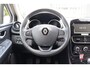 Renault Clio Estate 0.9 TCe Limited Nederlandse auto/Navigatie/Parkeersensoren/Cruise control/Keyless/Bluetooth/Airco/Bass reflex audio/Elektrische ramen/Elektrisch verstelbare spiegels/16'' Lichtmetalen velgen.