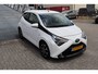 Toyota Aygo 1.0 VVT-i x-joy automaat! Apple carplay/Achteruitrijcamera/Climate control/DAB Radio/Licht metalen velgen