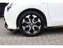 Toyota Aygo 1.0 VVT-i x-joy automaat! Apple carplay/Achteruitrijcamera/Climate control/DAB Radio/Licht metalen velgen