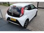 Toyota Aygo 1.0 VVT-i x-joy automaat! Apple carplay/Achteruitrijcamera/Climate control/DAB Radio/Licht metalen velgen