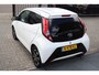 Toyota Aygo 1.0 VVT-i x-joy automaat! Apple carplay/Achteruitrijcamera/Climate control/DAB Radio/Licht metalen velgen