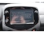 Toyota Aygo 1.0 VVT-i x-joy automaat! Apple carplay/Achteruitrijcamera/Climate control/DAB Radio/Licht metalen velgen