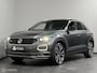 Volkswagen T-Roc 1.5 TSI DSG R-LINE | AD. CRUISE | APPCNNCT