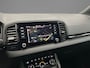 Skoda Karoq Sportline Business 1.5 TSI 150pk DSG Automaat Trekhaak, Adaptive cruise control, Achteruitrijcamera, Navigatie, LED matrix koplampen, Stoelverwarming