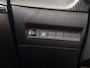 Peugeot 208 1.2 PureTech Sport 101Pk (APPLE CARPLAY, NAVIGATIE, CRUISE, PARKEERSENSOREN, SPORTSTOELEN, LM VELGEN, LANE ASSIST, NIEUWE APK, NIEUWSTAAT)
