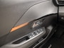 Peugeot 208 1.2 PureTech Sport 101Pk (APPLE CARPLAY, NAVIGATIE, CRUISE, PARKEERSENSOREN, SPORTSTOELEN, LM VELGEN, LANE ASSIST, NIEUWE APK, NIEUWSTAAT)
