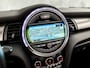 MINI Cooper Cabrio 1.5 Chili Sport (GROOT NAVI, DEALER ONDERHOUDEN, DIAMOND STITCHING, LEDER, STOELVERWARMING, SPORTSTOELEN, JACK UNION ACHTERLICHTEN, PARKEERSENSOREN, NIEUWSTAAT)