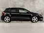 Volkswagen Polo 1.2 TSI Sport Automaat (NAVIGATIE, CLIMATE, STOELVERWARMING, GETINT GLAS, SPORTSTOELEN, PARKEERSENSOREN, CRUISE, NIEUWSTAAT)
