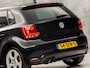 Volkswagen Polo 1.2 TSI Sport Automaat (NAVIGATIE, CLIMATE, STOELVERWARMING, GETINT GLAS, SPORTSTOELEN, PARKEERSENSOREN, CRUISE, NIEUWSTAAT)