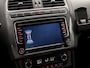 Volkswagen Polo 1.2 TSI Sport Automaat (NAVIGATIE, CLIMATE, STOELVERWARMING, GETINT GLAS, SPORTSTOELEN, PARKEERSENSOREN, CRUISE, NIEUWSTAAT)