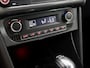 Volkswagen Polo 1.2 TSI Sport Automaat (NAVIGATIE, CLIMATE, STOELVERWARMING, GETINT GLAS, SPORTSTOELEN, PARKEERSENSOREN, CRUISE, NIEUWSTAAT)