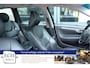 Volvo V70 2.4 140 pk Aut. Edition II, Volvo-dealer onderhouden, Trekhaak