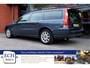 Volvo V70 2.4 140 pk Aut. Edition II, Volvo-dealer onderhouden, Trekhaak