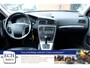 Volvo V70 2.4 140 pk Aut. Edition II, Volvo-dealer onderhouden, Trekhaak