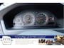 Volvo V70 2.4 140 pk Aut. Edition II, Volvo-dealer onderhouden, Trekhaak