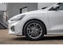 Ford Focus Wagon 1.0 EcoBoost ST Line Business | Trekhaak | Apple Carplay/Android Auto | Parkeersensoren Voor/Achter | Lane Asist | | Apple Carplay/Android Auto|telefoonintegratie premium | Parkeersensor achter | Parkeersensor voor