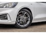 Ford Focus Wagon 1.0 EcoBoost ST Line Business | Trekhaak | Apple Carplay/Android Auto | Parkeersensoren Voor/Achter | Lane Asist | | Apple Carplay/Android Auto|telefoonintegratie premium | Parkeersensor achter | Parkeersensor voor