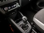 Skoda Fabia Combi 1.2 TSI JOY Sport (SCHERM, CLIMATE, STOELVERWARMING, SPORTSTOELEN, ALCANTARA, GETINT GLAS, PARKEERSENSOREN, TREKHAAK, CRUISE, NIEUWSTAAT)