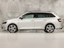 Skoda Fabia Combi 1.2 TSI JOY Sport (SCHERM, CLIMATE, STOELVERWARMING, SPORTSTOELEN, ALCANTARA, GETINT GLAS, PARKEERSENSOREN, TREKHAAK, CRUISE, NIEUWSTAAT)