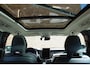 Volvo XC60 T6 Plug-in hybrid AWD Plus Dark | Trekhaak | All-Season banden | 360 Graden Camera | Panoramadak | Adaptieve Cruise Control | Apple Carplay/ Android Auto | Verwarmbare Voorstoelen | Parkeerverwarming
