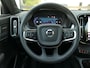 Volvo XC40 2.0 B3 Plus Black | Harman/Kardon | Memory | Stoel/stuurverwarming | Apple-/Android Carplay | 20 inch zwarte velgen | Draadloze telefoon oplader | Google | BLIS | ACC