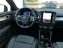 Volvo XC40 2.0 B3 Plus Black | Harman/Kardon | Memory | Stoel/stuurverwarming | Apple-/Android Carplay | 20 inch zwarte velgen | Draadloze telefoon oplader | Google | BLIS | ACC