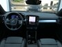 Volvo XC40 2.0 B3 Plus Black | Harman/Kardon | Memory | Stoel/stuurverwarming | Apple-/Android Carplay | 20 inch zwarte velgen | Draadloze telefoon oplader | Google | BLIS | ACC