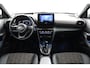 Toyota Yaris Cross 1.5 Hybrid Executive | Navigatie | Trekhaak | Half leder | Stoel / Stuurverwarming |