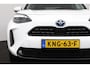 Toyota Yaris Cross 1.5 Hybrid Executive | Navigatie | Trekhaak | Half leder | Stoel / Stuurverwarming |