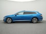 Volkswagen Arteon Shooting Brake R-Line 1.4 TSI eHybrid 218 PK | LED Matrix IQ | Panoramadak | Trekhaak | Dynamic Chassis | Stoelverwarming Voor & Achter | Achteruitrijcamera |