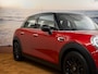 MINI Cooper 5-Deurs 1.5 NAP, stoelverw. Blazing red!